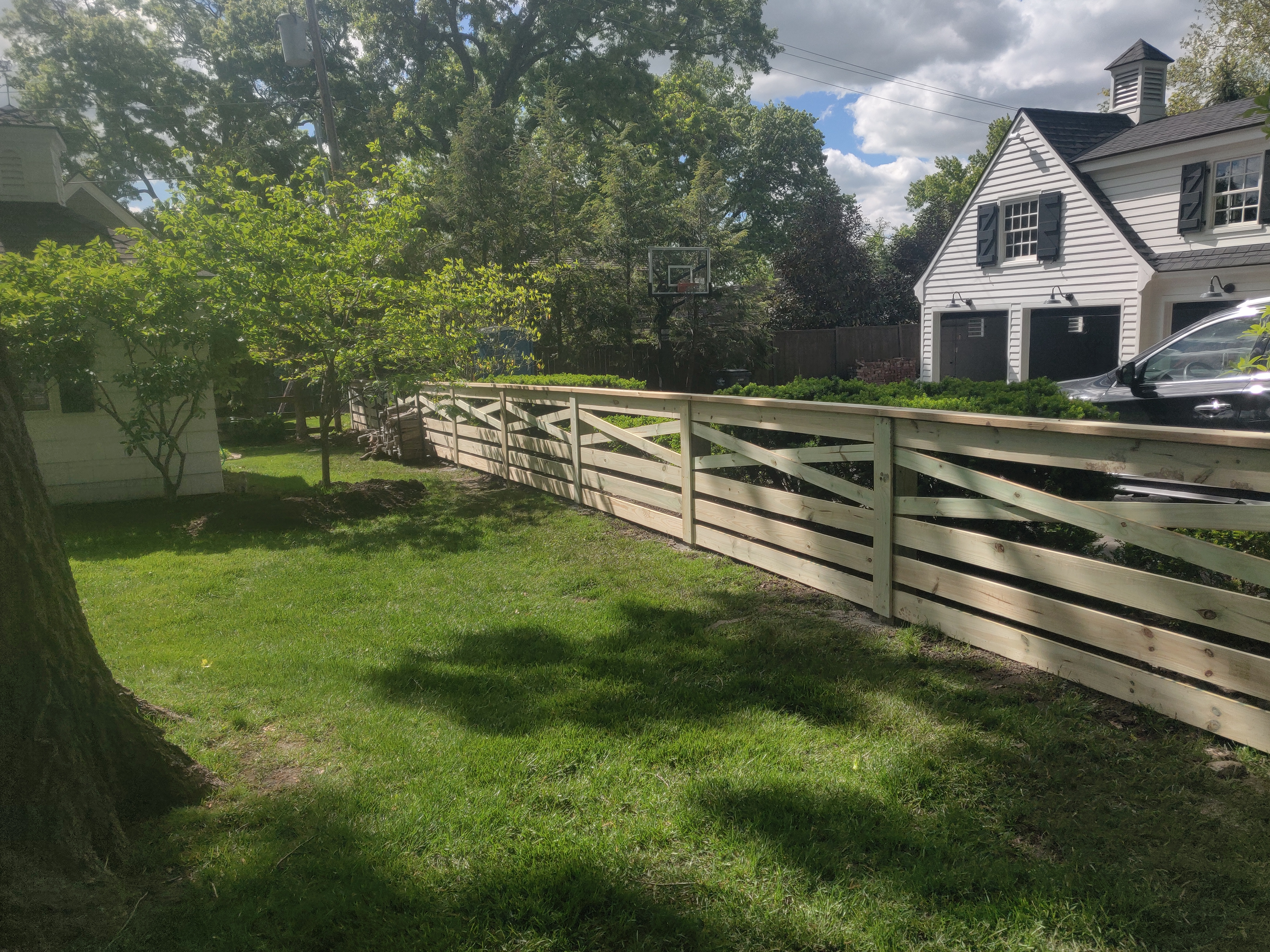 Wood privacy fence