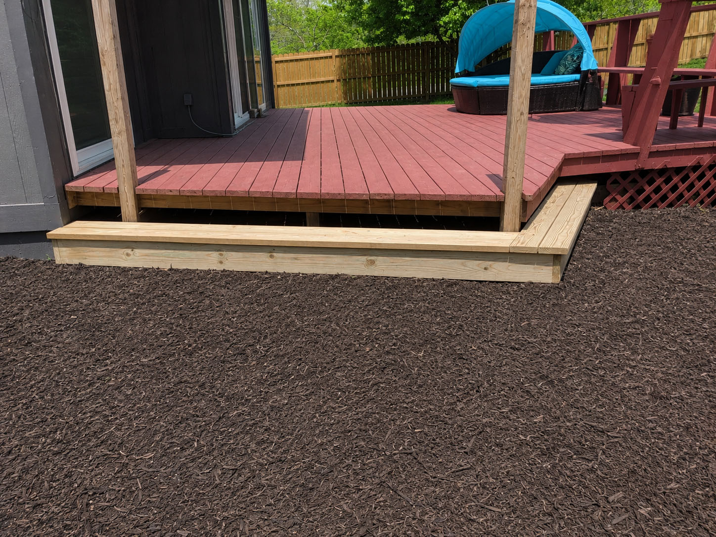 Replacement wraparound deck step